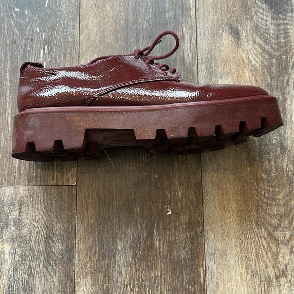 Franco Sarto Red Wine Patent Leather Oxfords with Lace-Up Design - Picture 5 of 7